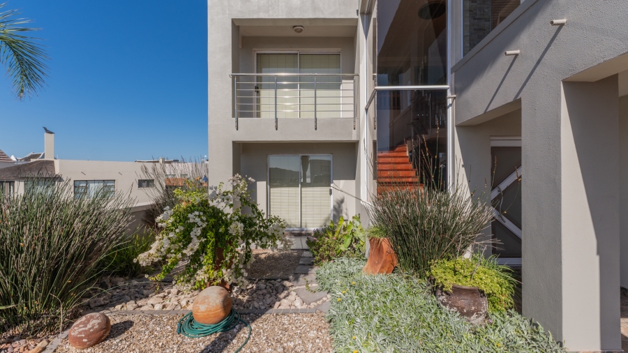 5 Bedroom Property for Sale in Waterfront Western Cape